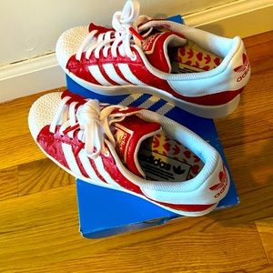 Adidas heart embossed superstar